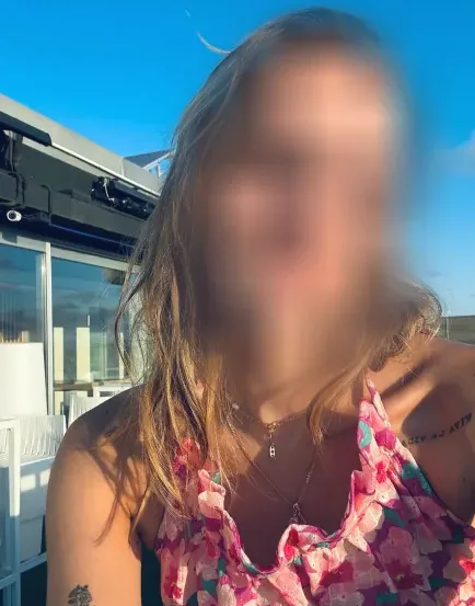Agnes, 29
