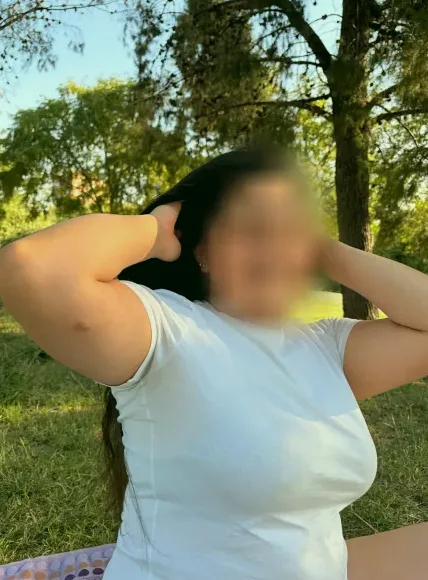 Amina, 23