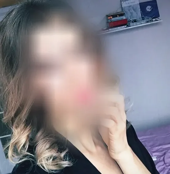 Elif, 32