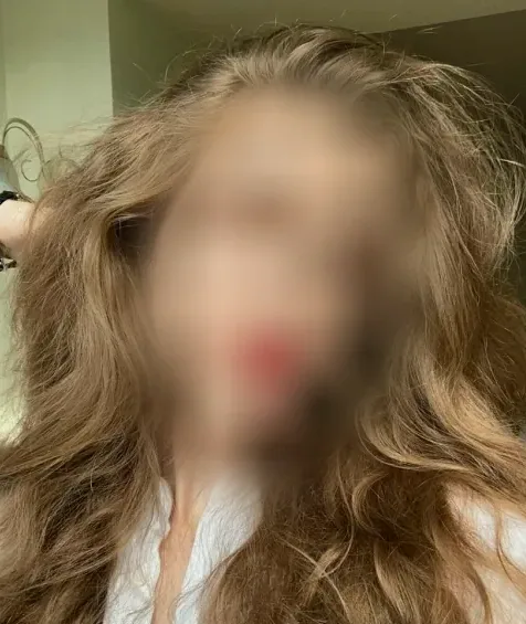Emma, 20