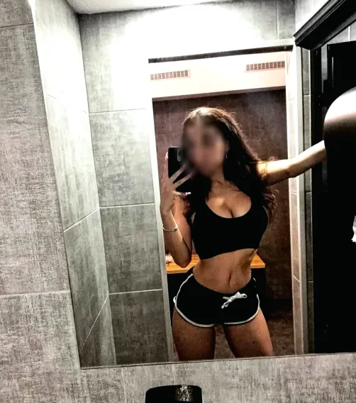 Laura, 31