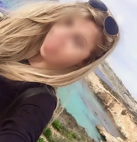 Laura, 34