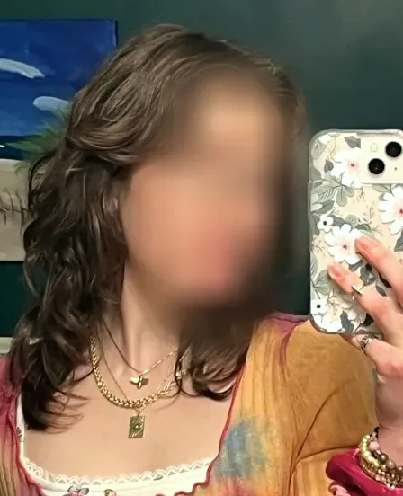 Nadia, 20